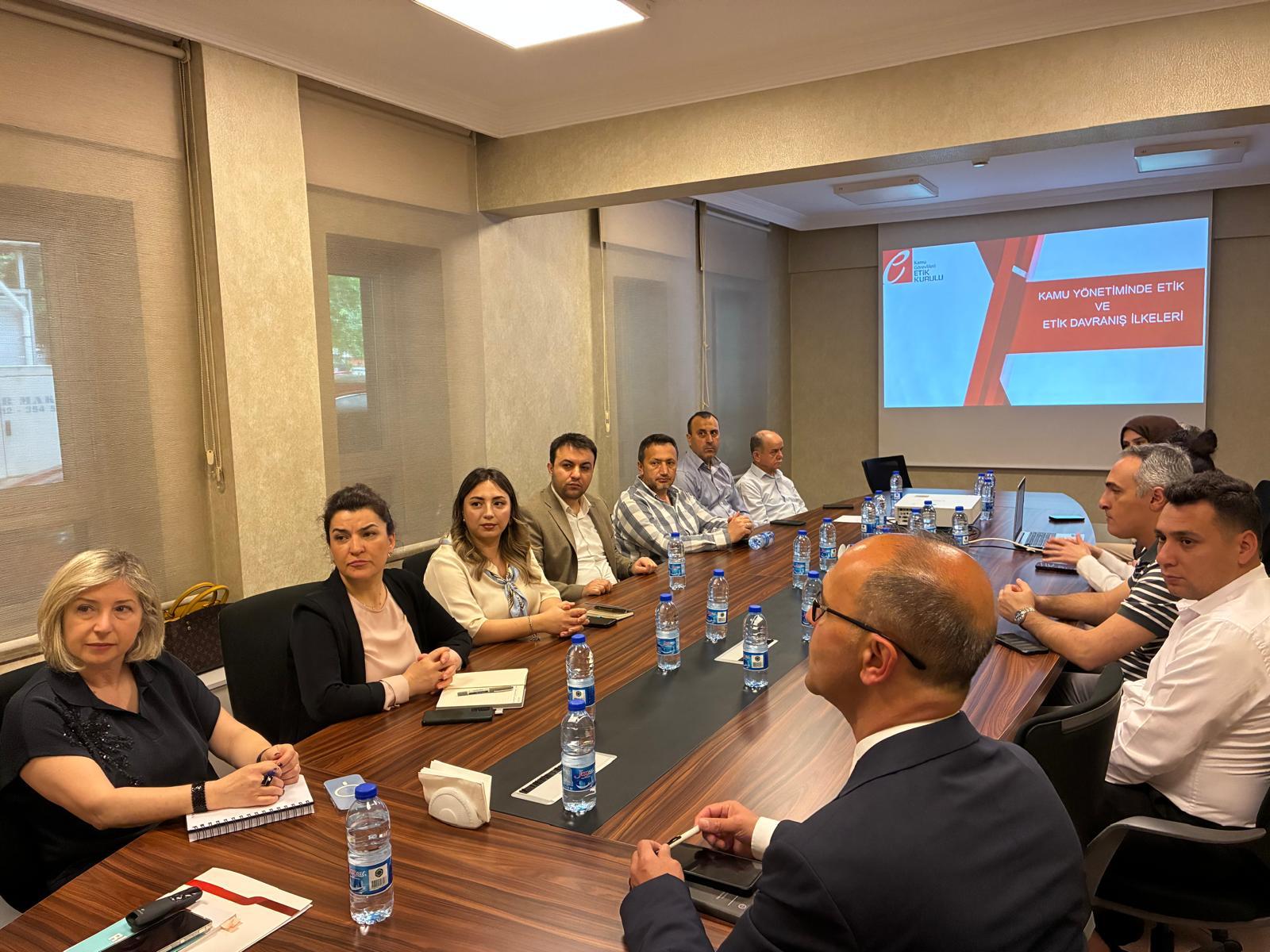 Etik Haftası Kapsamında Vilayetler Birliği Personeline Hizmet İçi Eğitim
